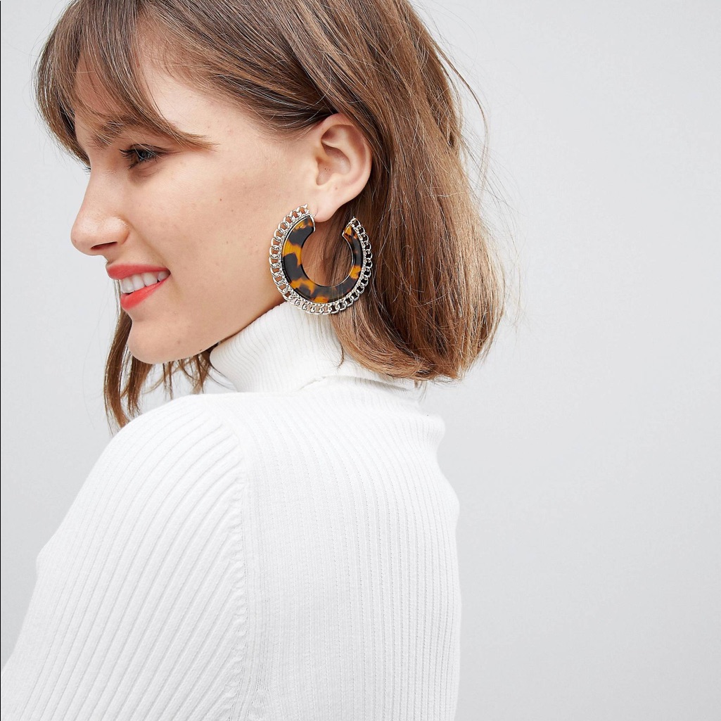 Christian Siriano Tortoise Resin Chain Hoop Earrings Statement Gold Hoops